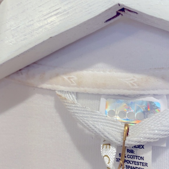 White suit “athlesure” style - Picture 3 of 7
